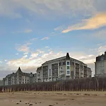 Hôtel Le Nouveau Monde