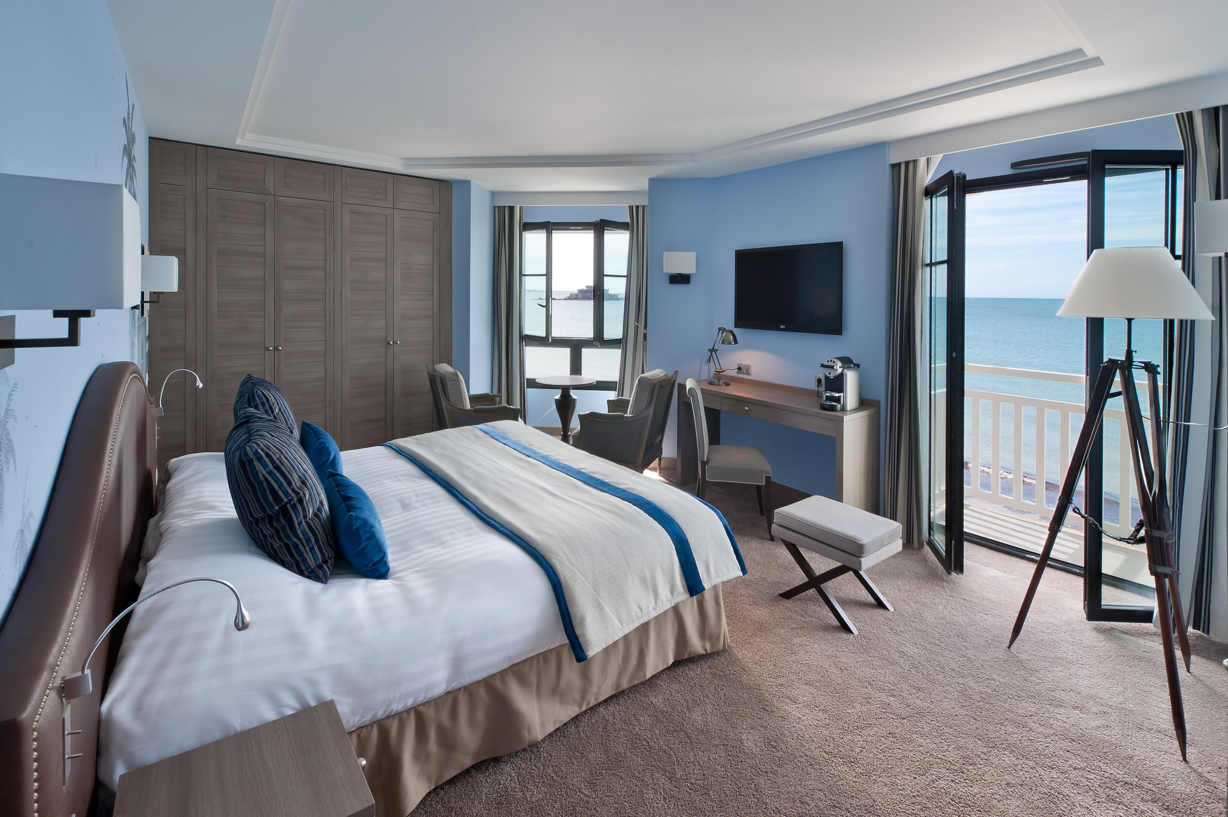 Hotel Le Nouveau Monde 4*