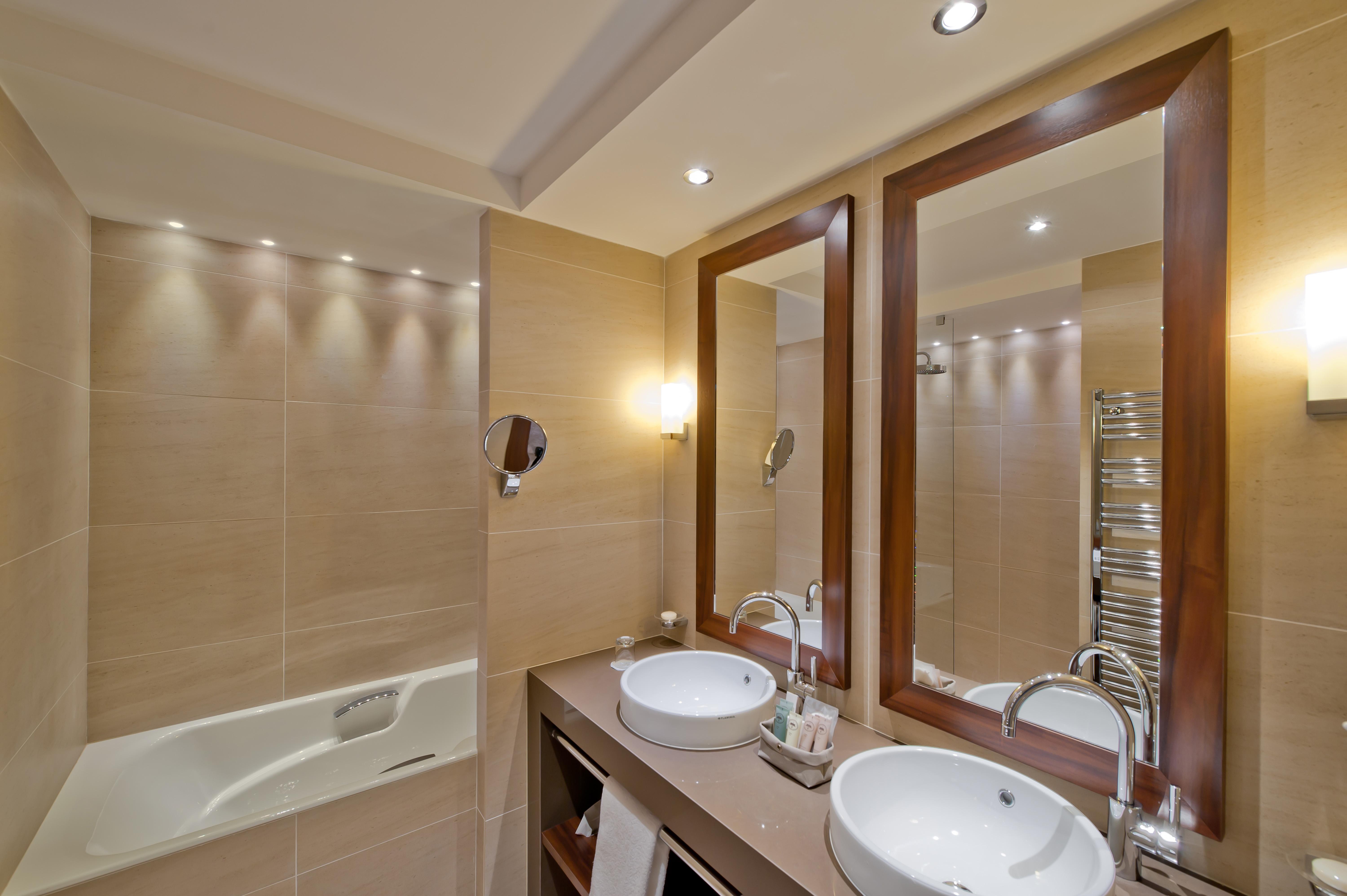 Hotel Le Nouveau Monde 4*