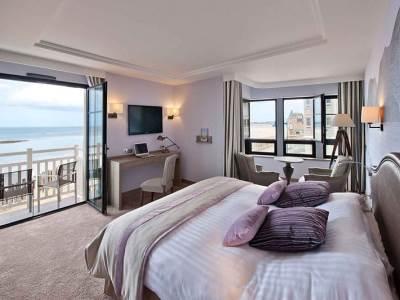 Le Nouveau Monde Hotel 4*