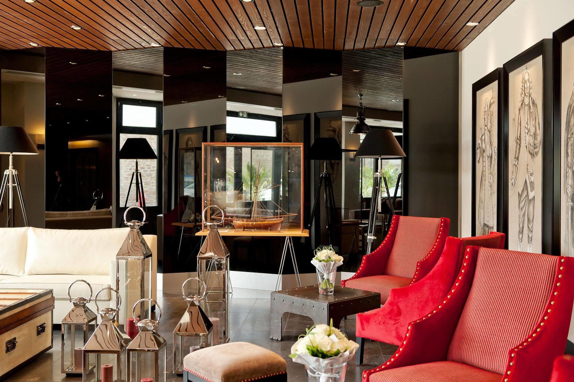 Le Nouveau Monde Hotel